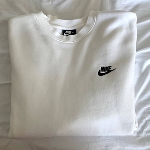 Nike Club Fleece Crew Neck